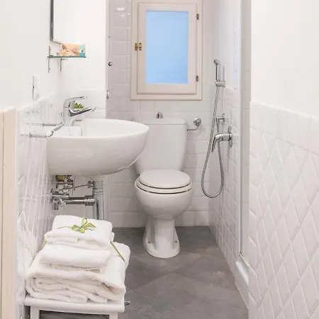Pitti - Flo Apartment *